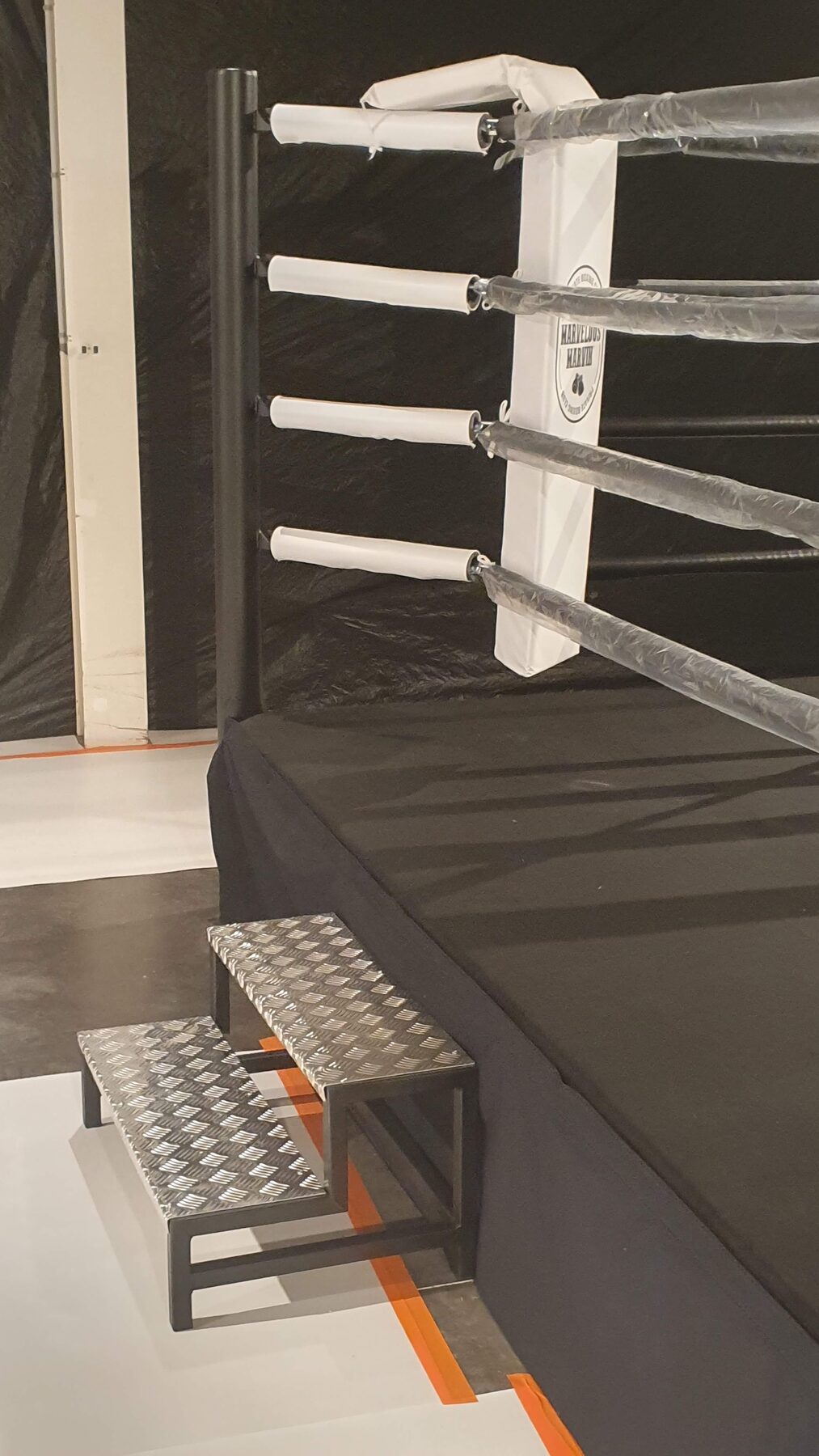 Boxing ring — Club installation