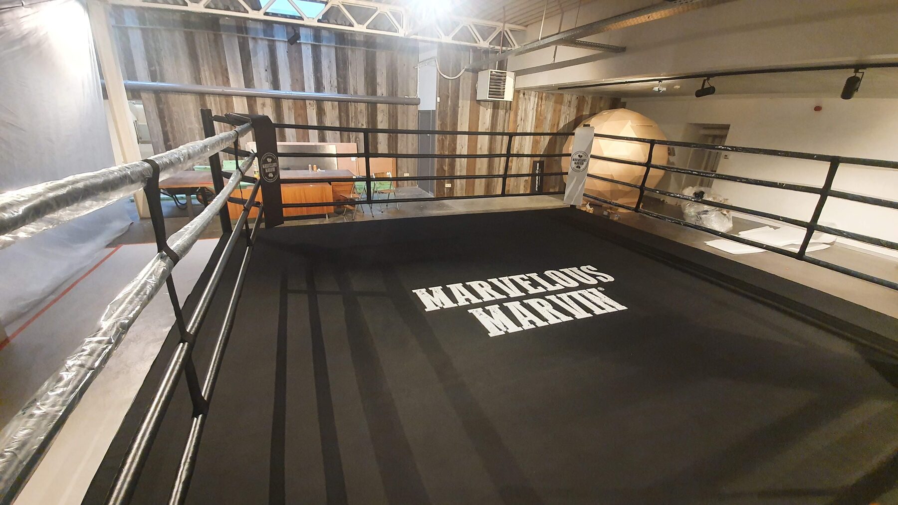 Boxing ring — Club installation