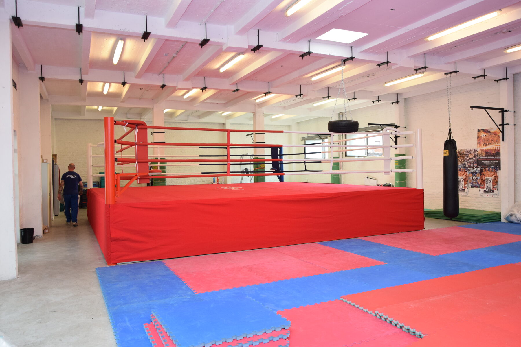 Boxing ring — Training gym