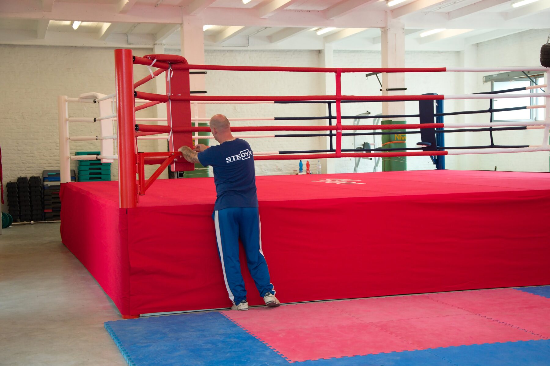 Boxing ring — Training gym