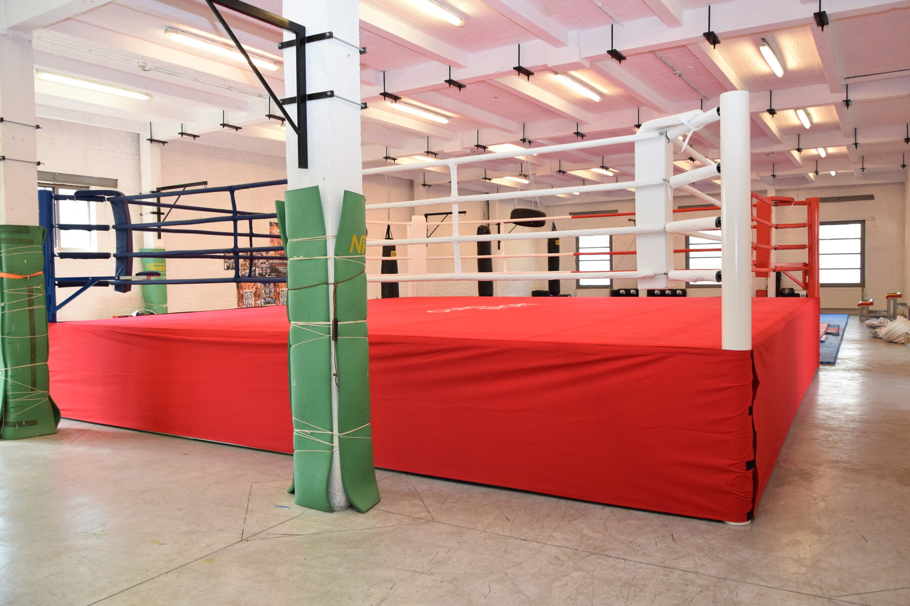 Boxing ring — Training gym