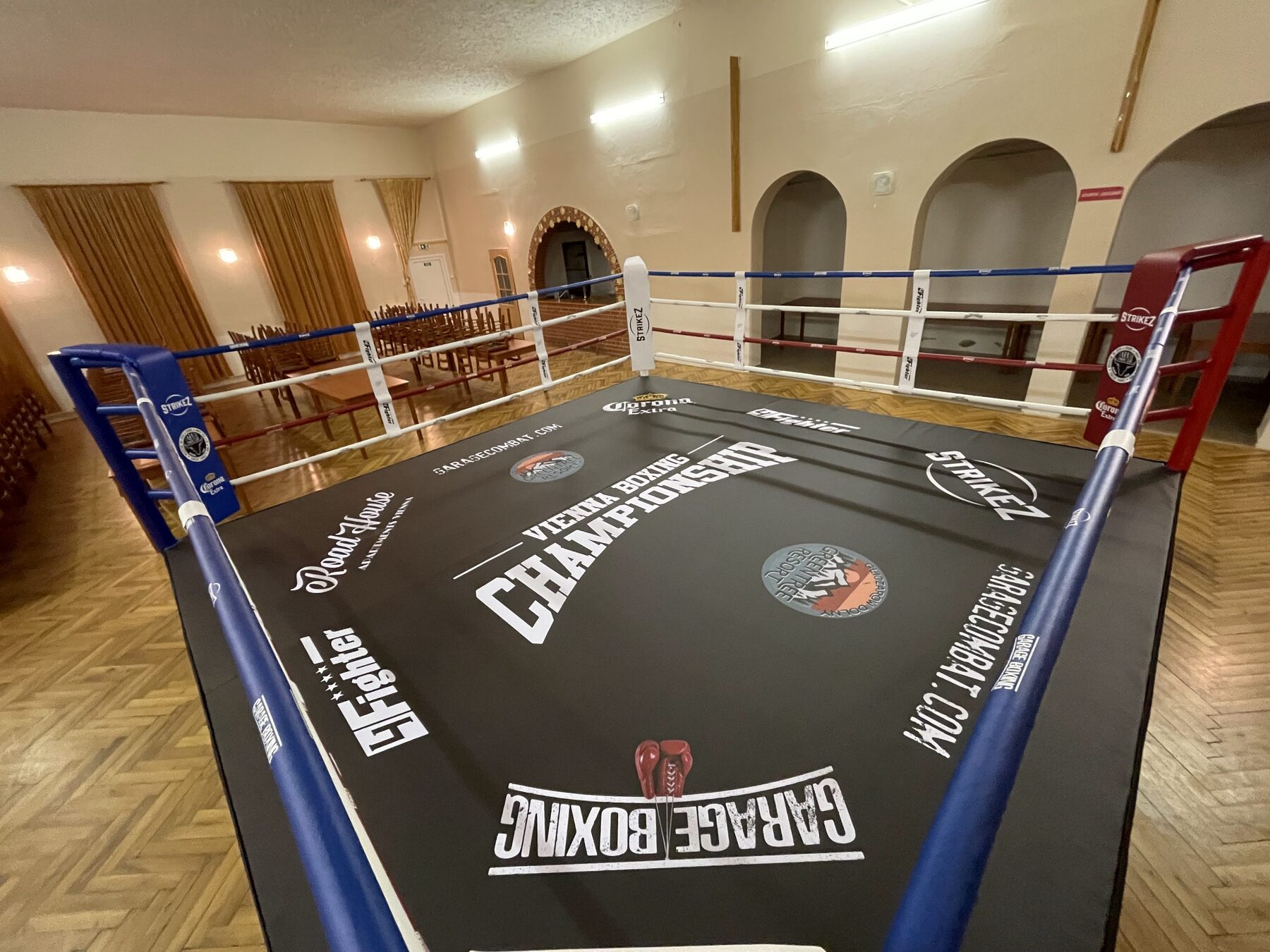 Boxing ring — Training gym