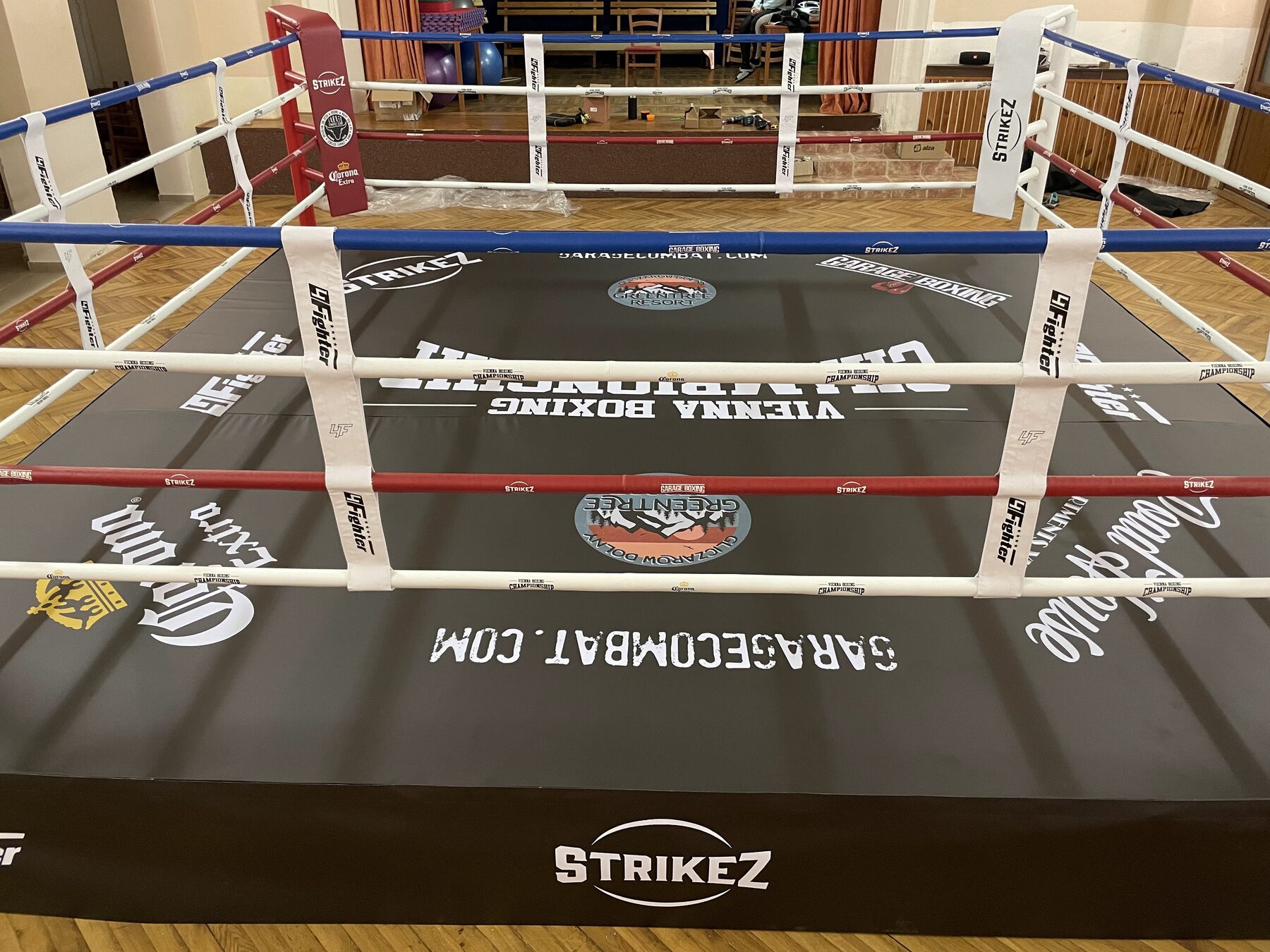Boxing ring — Training gym