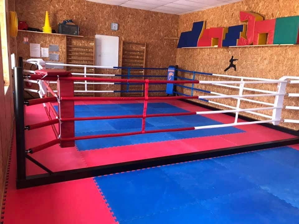 Boxing ring — Club installation