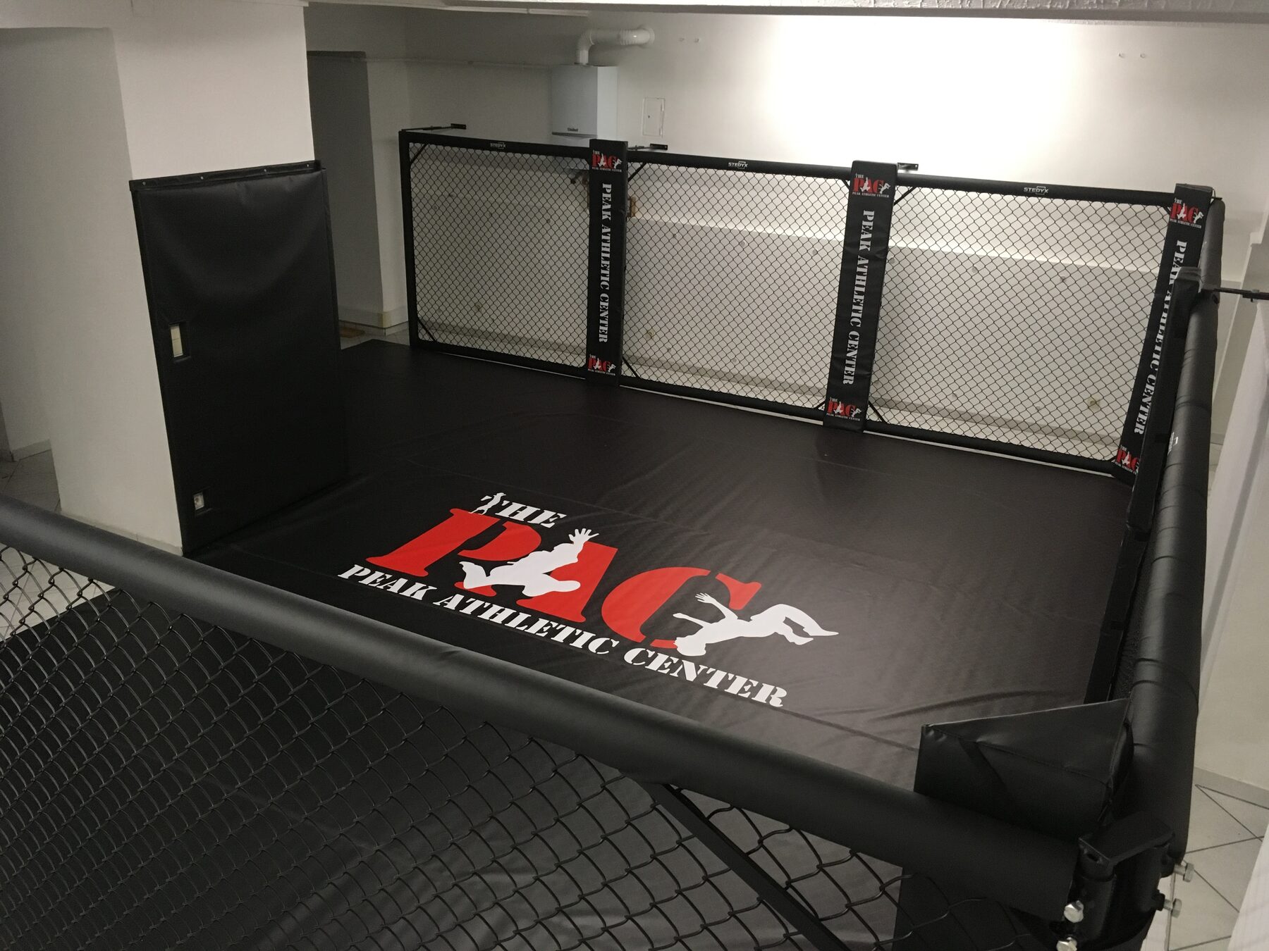 Boxing ring — Club installation