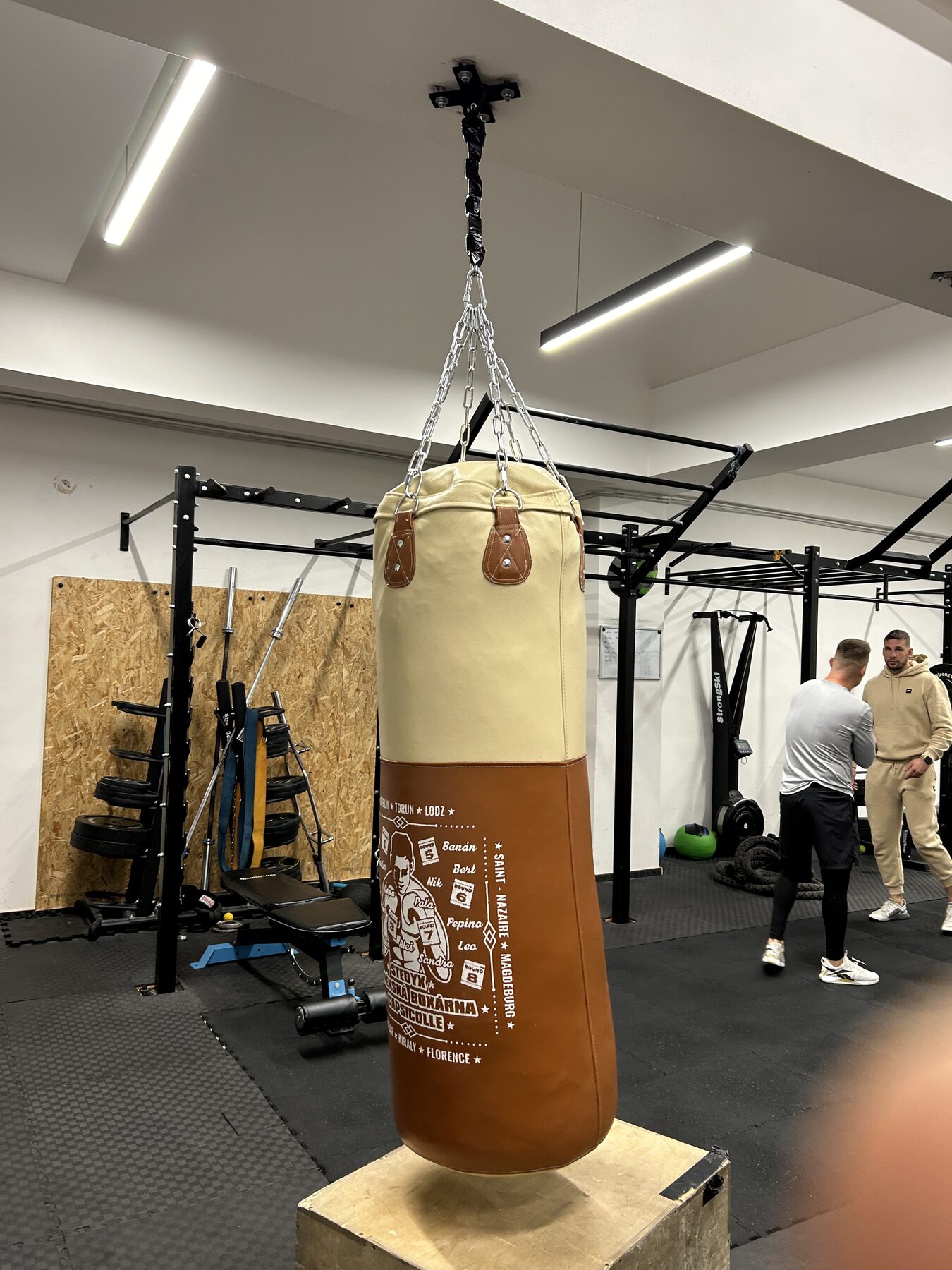 Boxing ring — Club installation