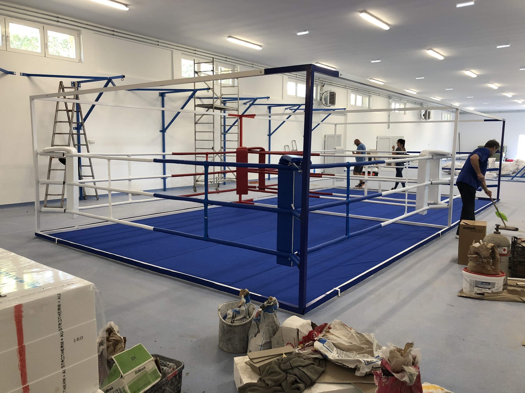 Boxing ring — Club installation