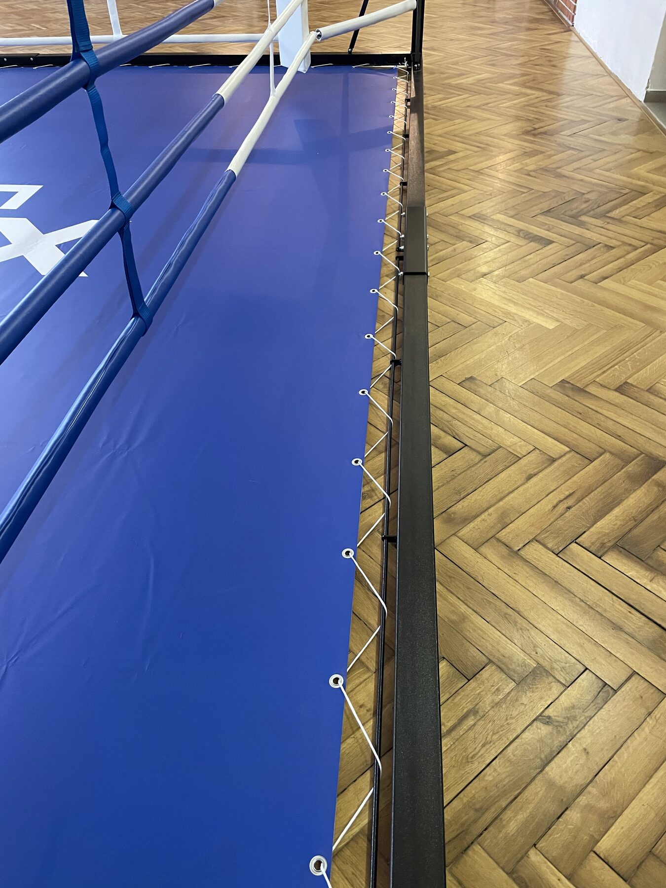 Boxing ring — Club installation