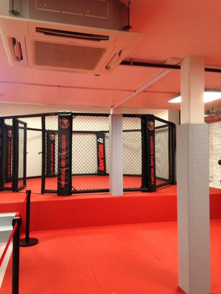 Boxing ring — Club installation