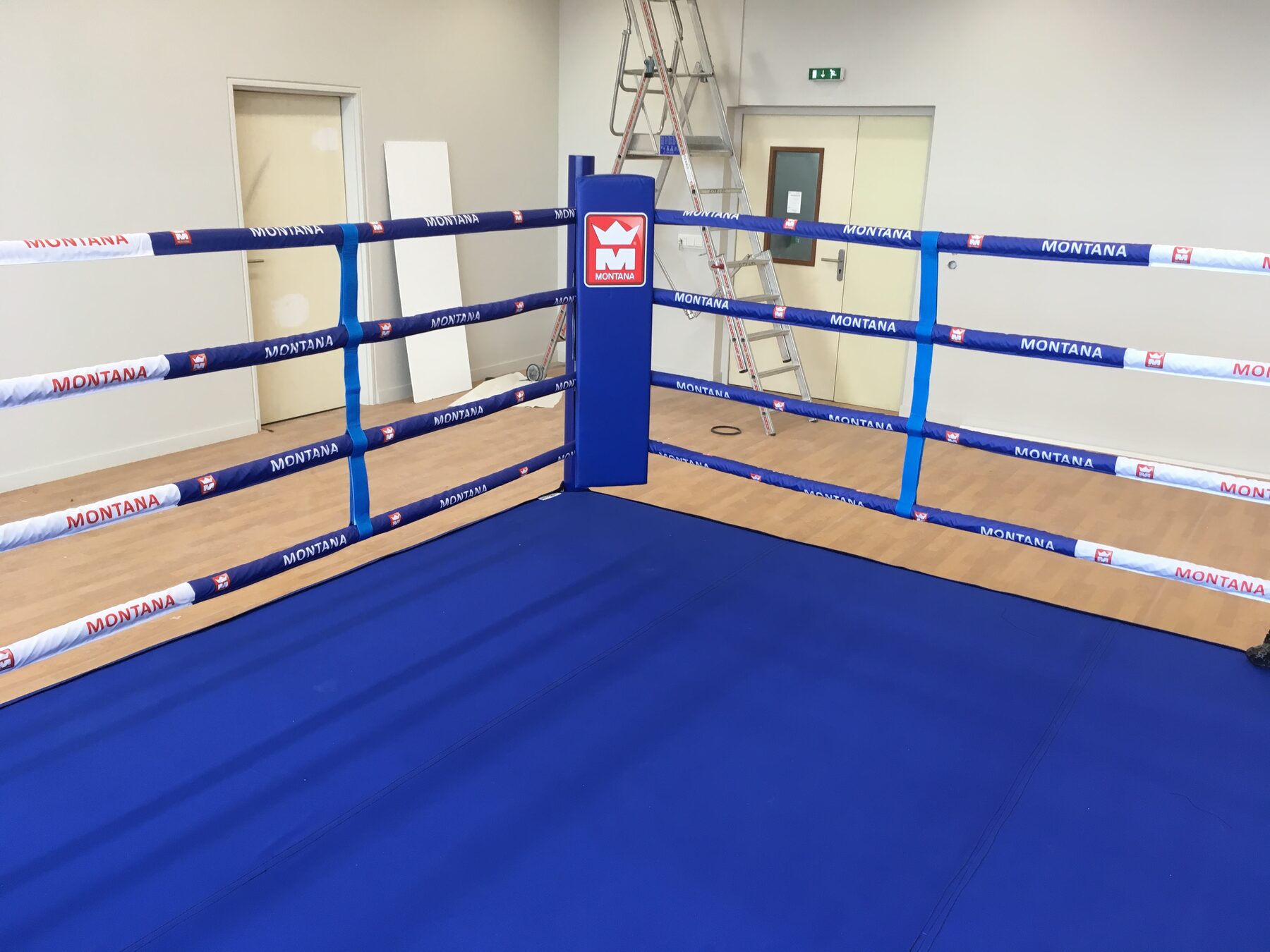 Boxing ring — Club installation