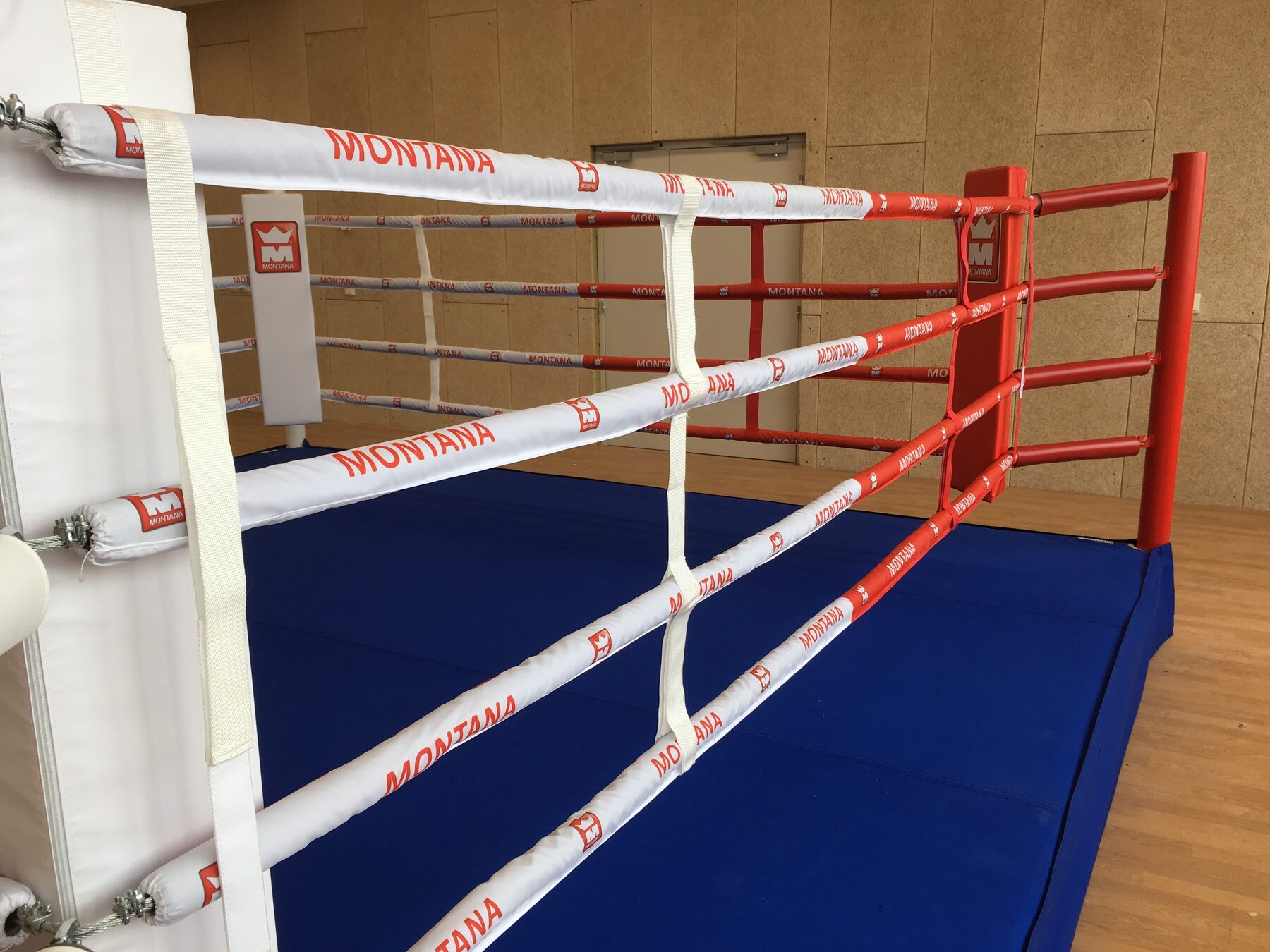 Boxing ring — Club installation